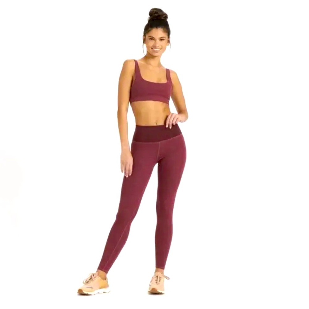 38. Vuori Studio Ribbed Legging